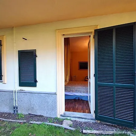 Apartment Sleeps 4 Pool Wifi Meina