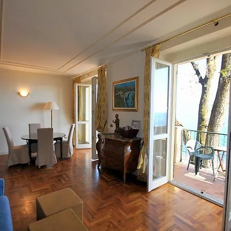 Apartment Sleeps 4 Pool Wifi Meina