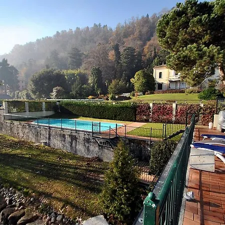 Apartment Sleeps 4 Pool Wifi